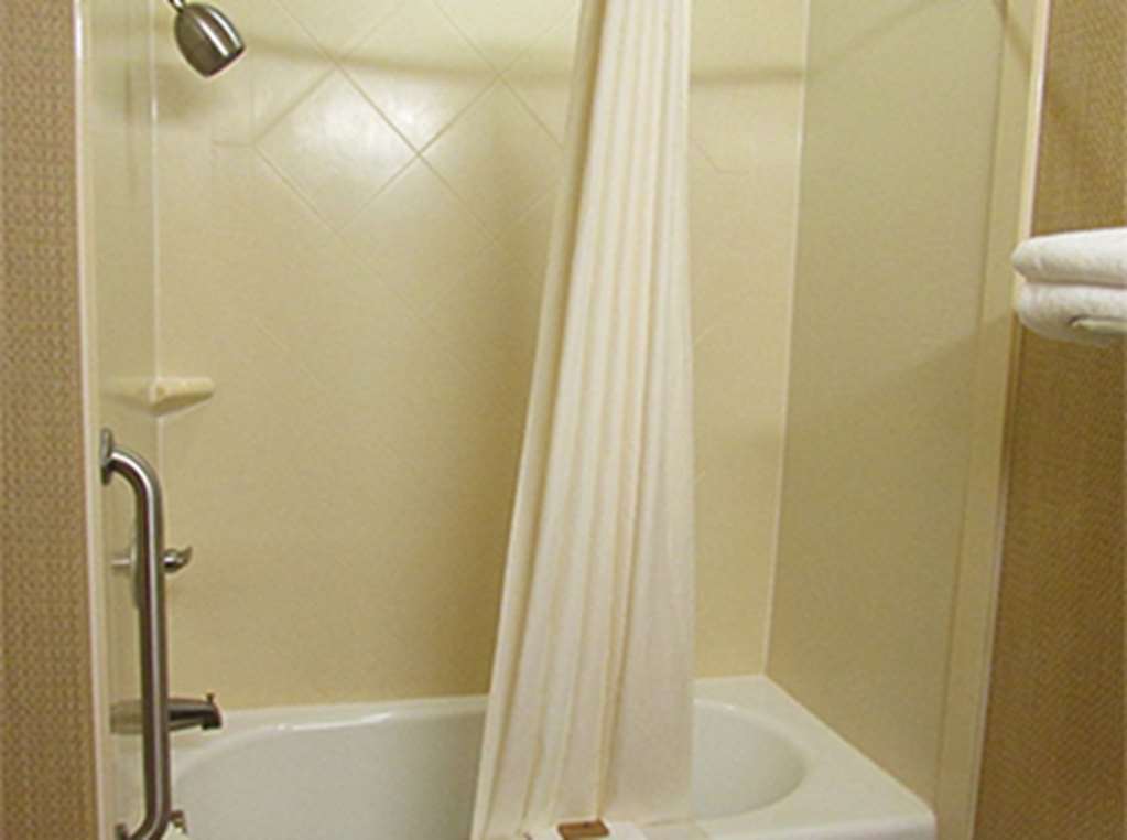 Canal Park Lodge 덜루스 객실 사진